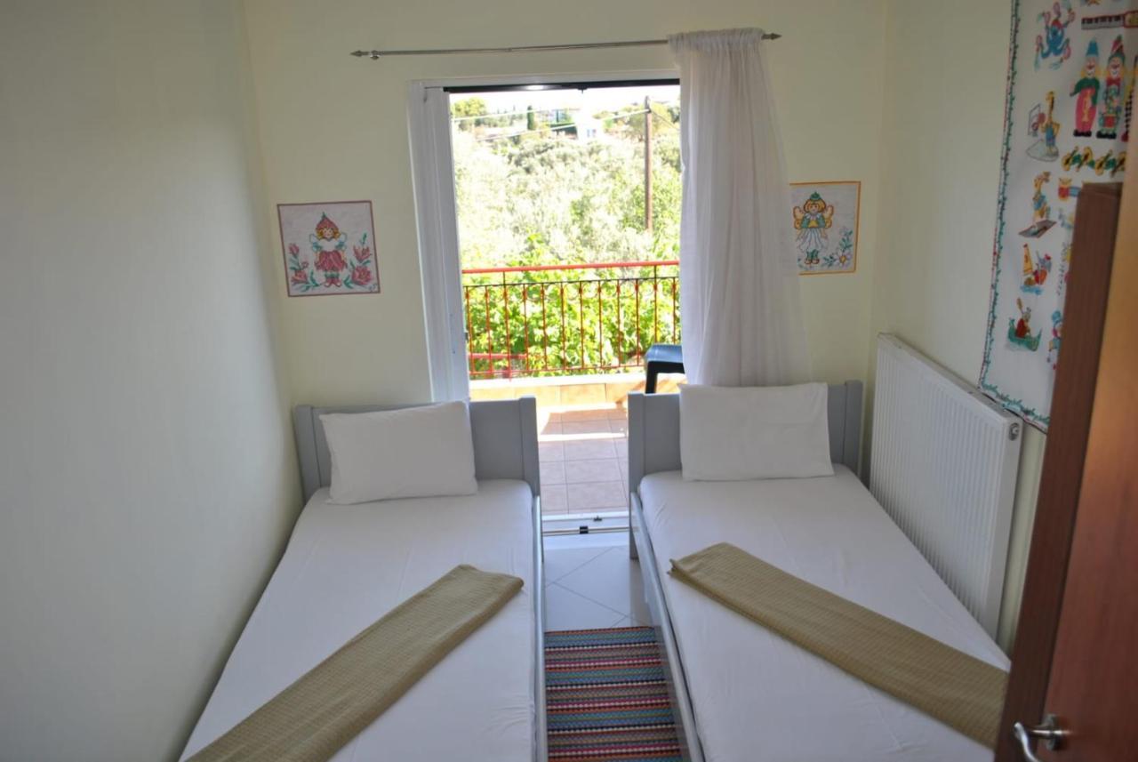 Monika Lefkada Hotel Tsoukaládhes Eksteriør billede