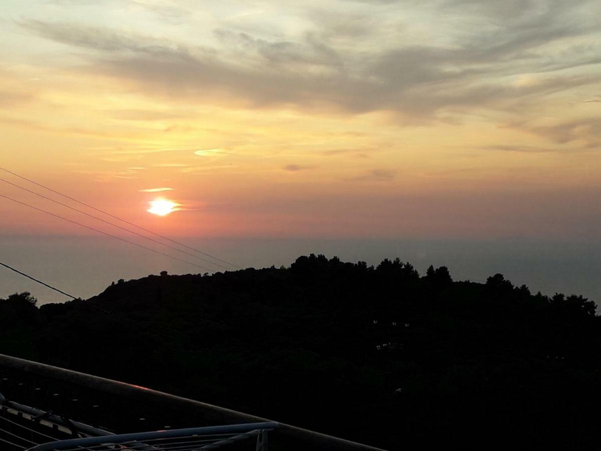 Monika Lefkada Hotel Tsoukaládhes Eksteriør billede